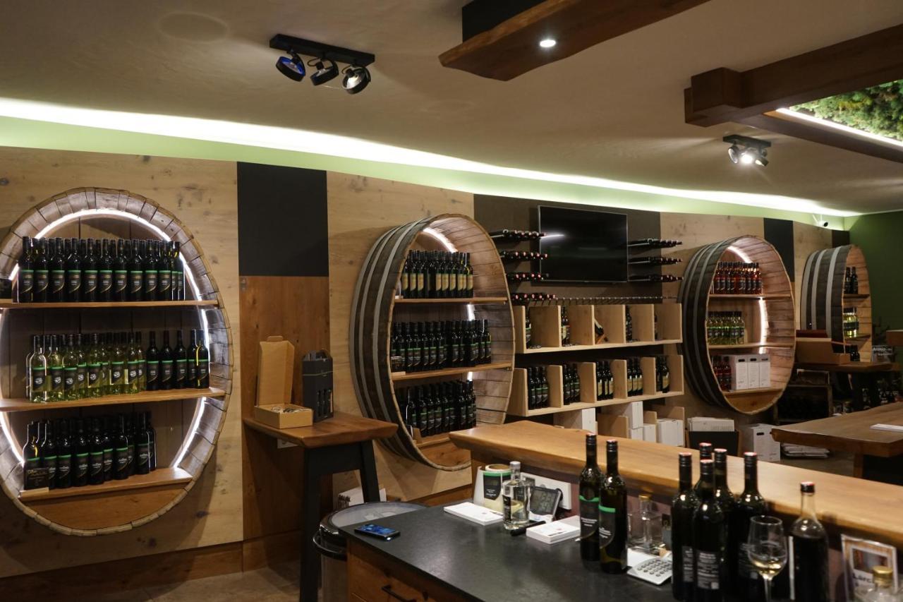 Weingut Buschenschank Schneiderannerl Gleinstätten Extérieur photo