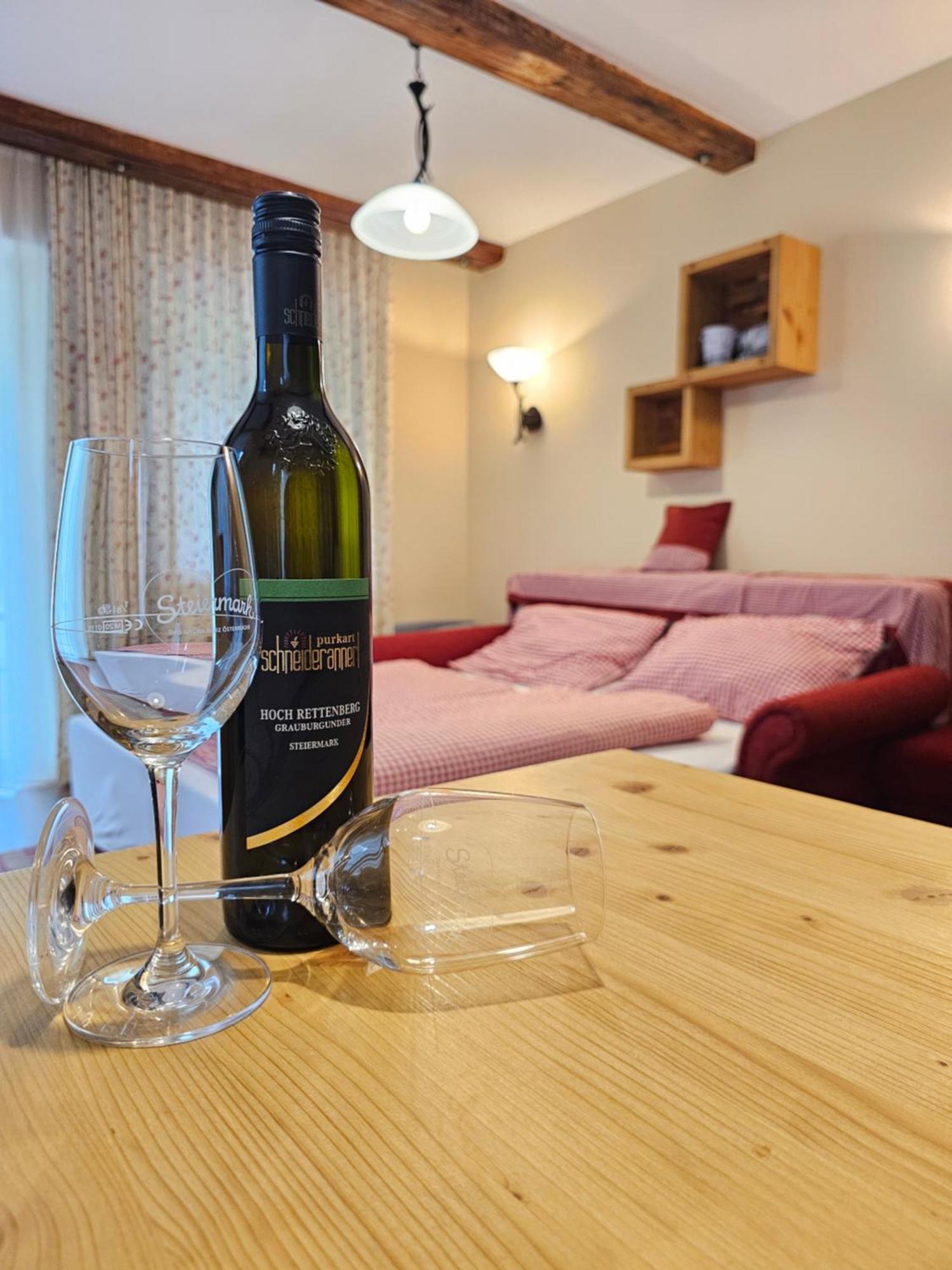 Weingut Buschenschank Schneiderannerl Gleinstätten Extérieur photo