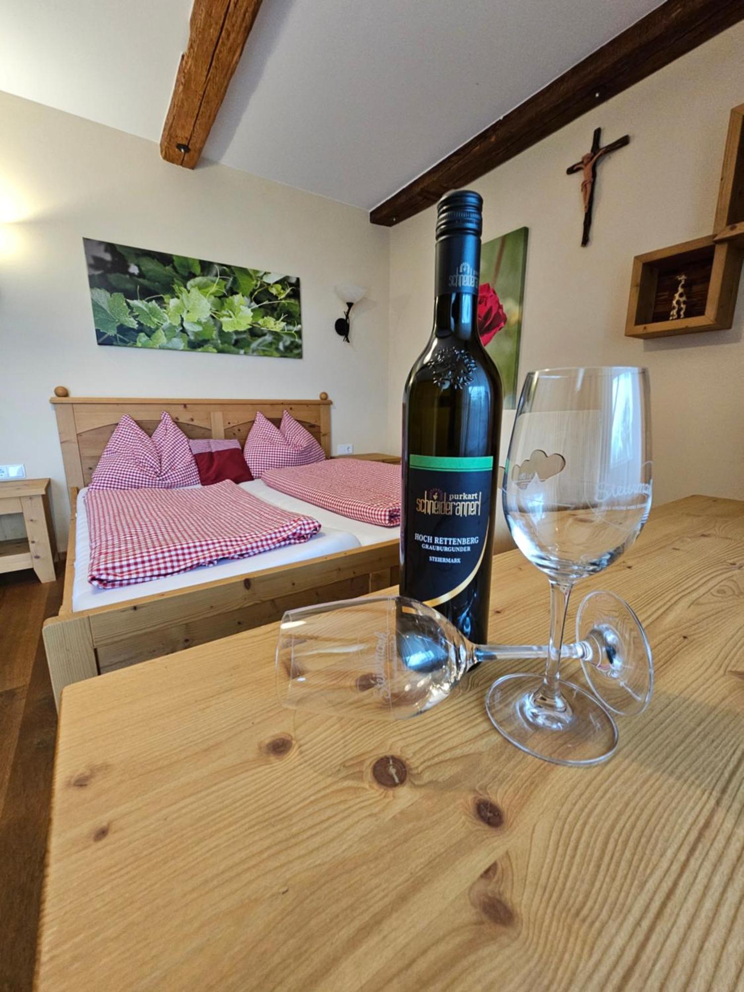 Weingut Buschenschank Schneiderannerl Gleinstätten Extérieur photo